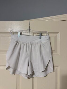 Fast and Free Reflective High Rise Classic-Fit Short 3”